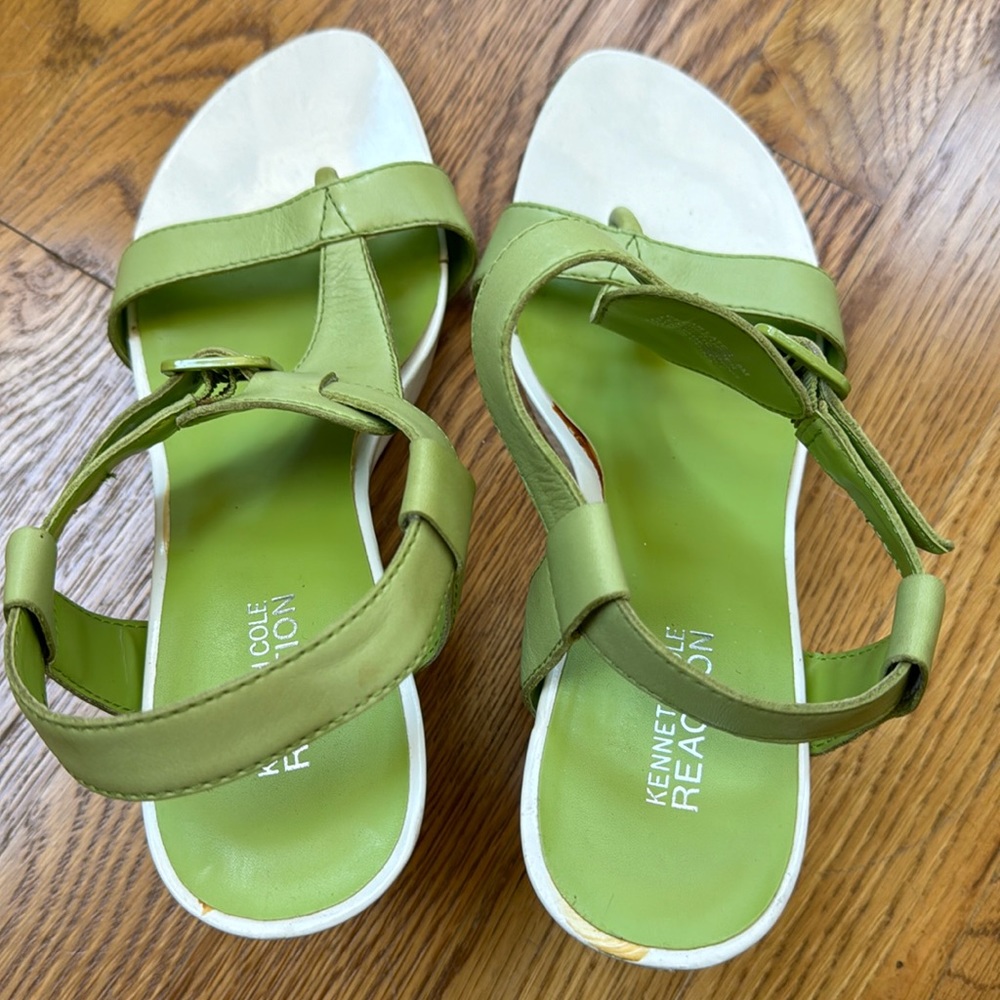 Kenneth Cole women’s wedge sandals size 8